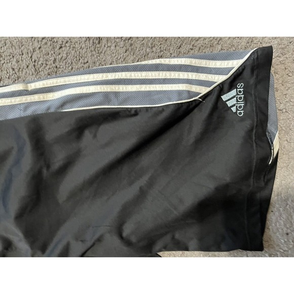 Adidas Mens Casual Running Shorts  With Pockets Gray / Black Size Large AV1008 - Picture 3 of 4